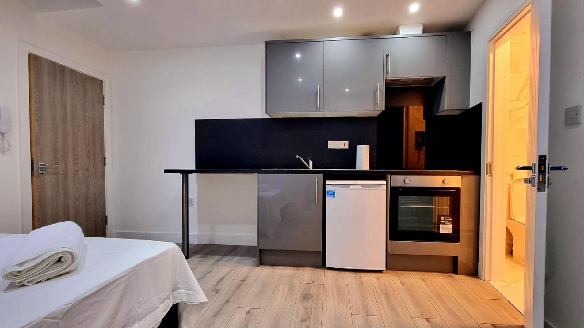 Brand New Collection Of Studios Close To Tube Station London Exterior foto